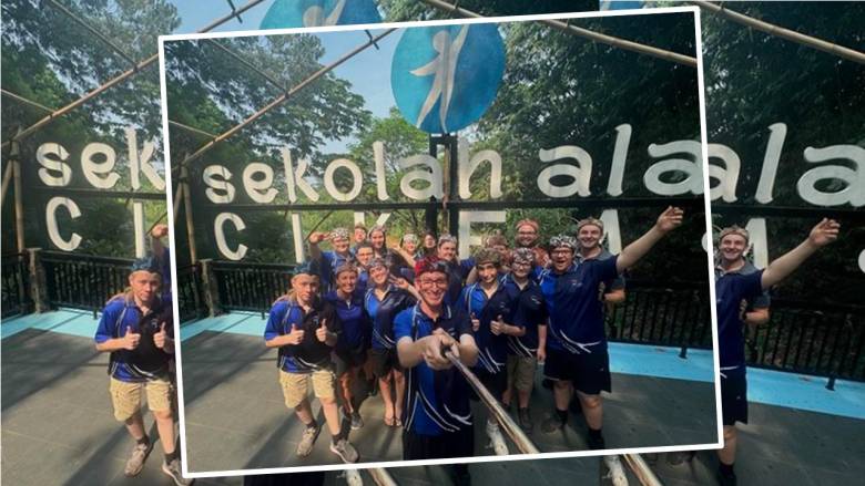 Serunya Siswa Australia Belajar di Sekolah Alam Cikeas